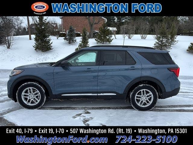 2025 Ford Explorer Active AWD