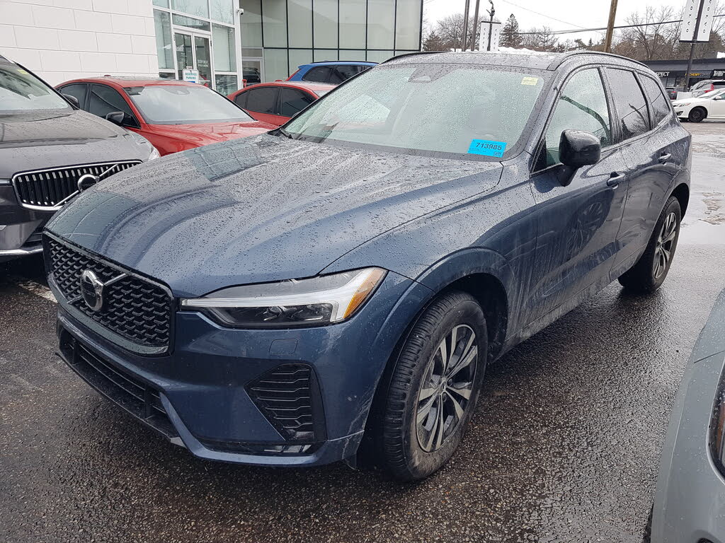 2025 Volvo XC60 B5 Core Dark Theme AWD