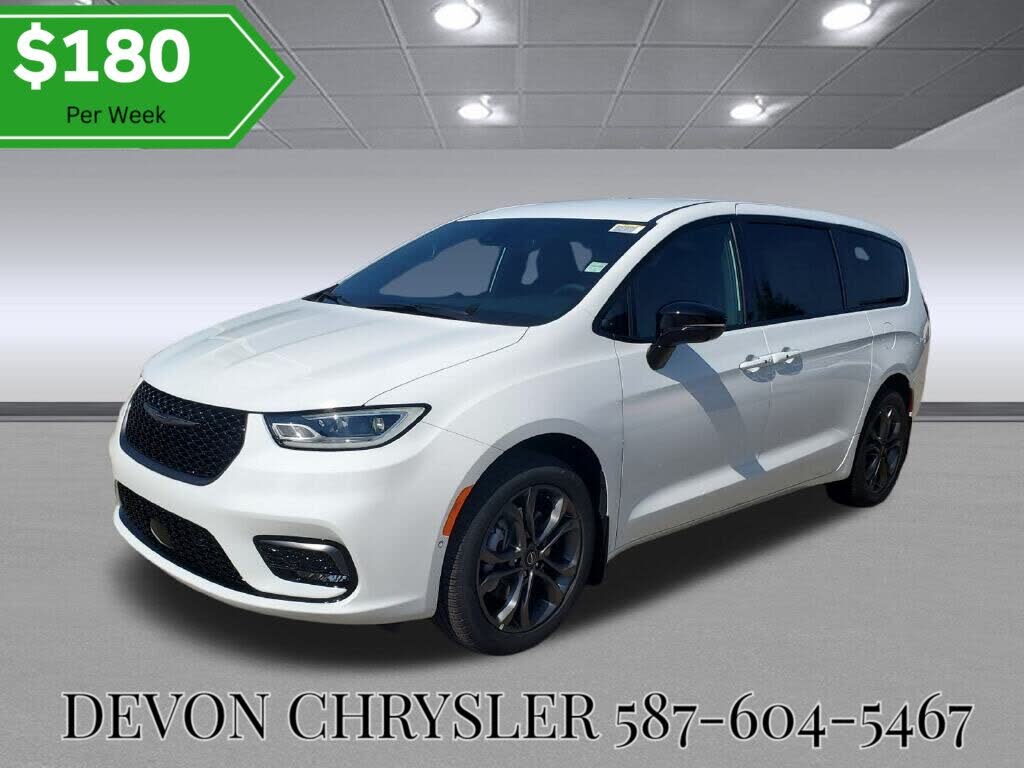 Chrysler Pacifica Select AWD 2026