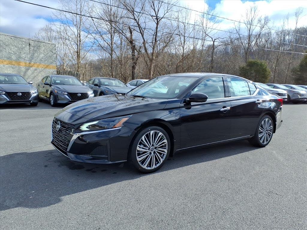 2025 Nissan Altima 2.5 SL FWD