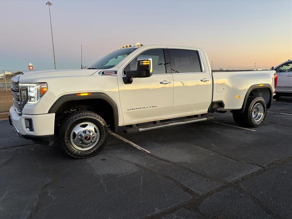 2022 GMC Sierra 3500HD Denali Crew Cab 4WD