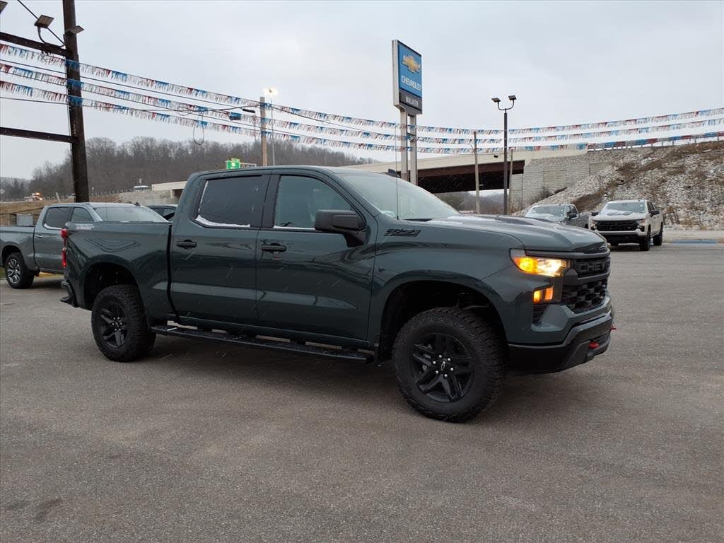 2026 Chevrolet Silverado 1500 Custom Trail Boss Crew Cab 4WD