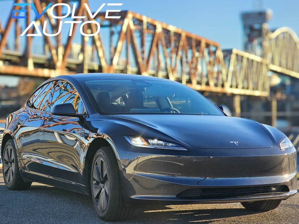 2025 Tesla Model 3 Long Range RWD