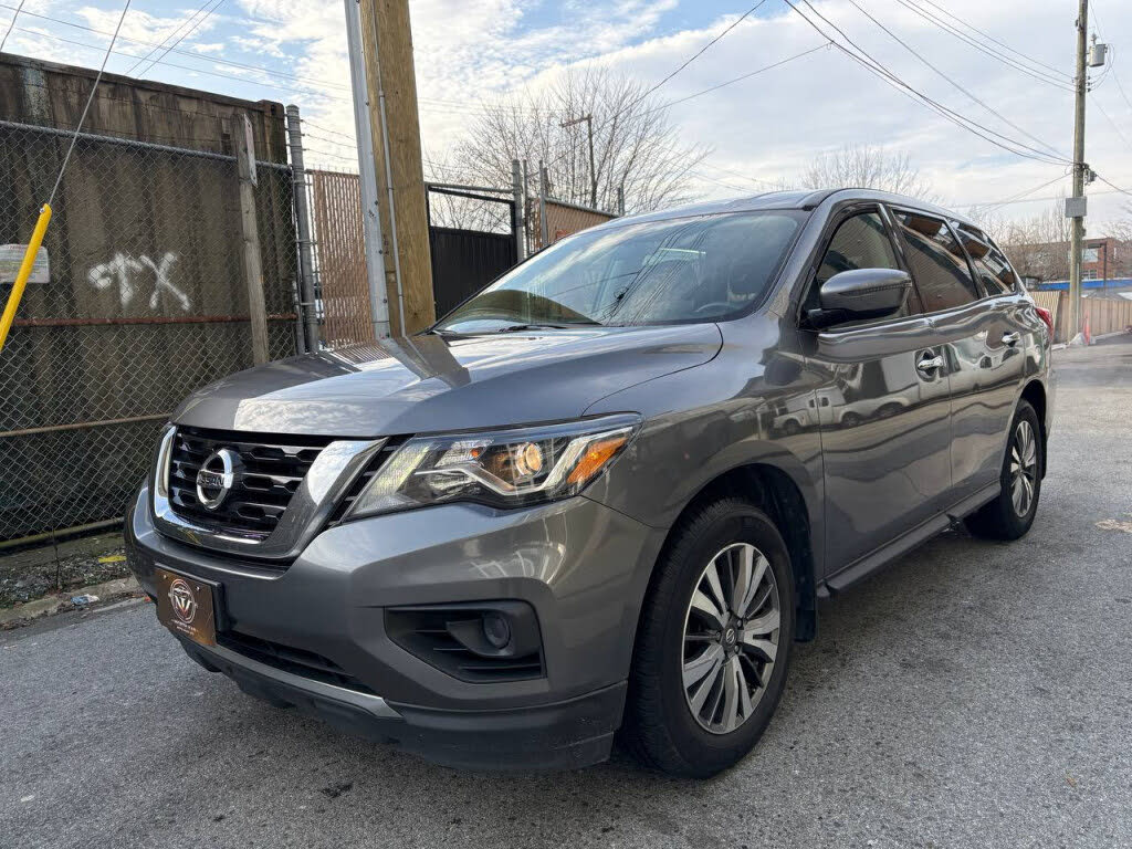 2017 Nissan Pathfinder S