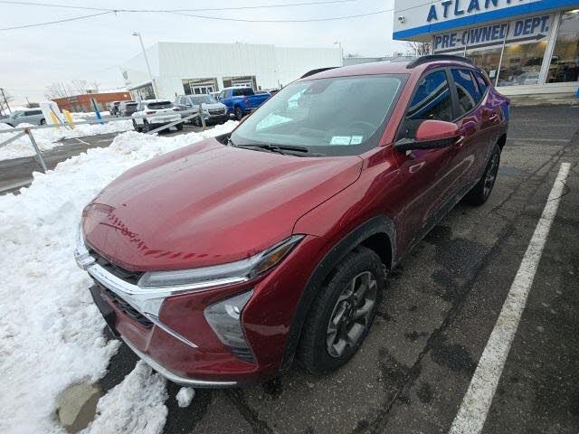 2024 Chevrolet Trax LT FWD