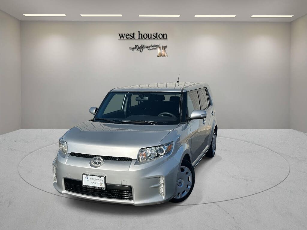 2013 Scion xB Base