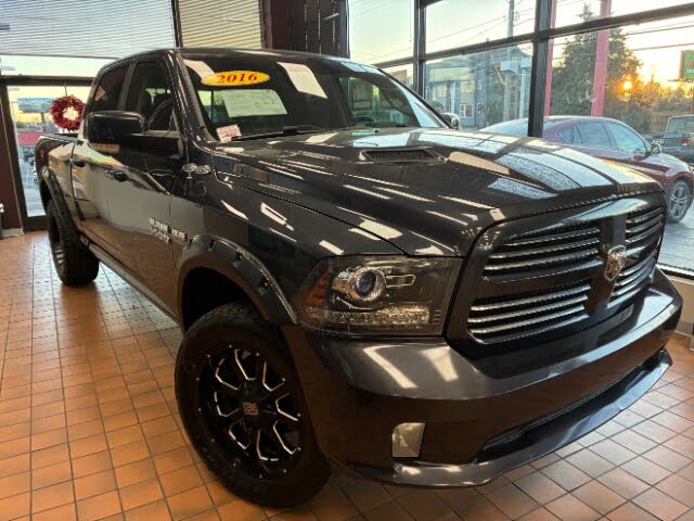 2016 RAM 1500 Sport Crew Cab 4WD