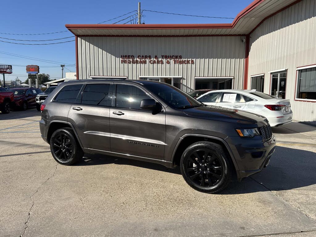 2019 Jeep Grand Cherokee Altitude RWD