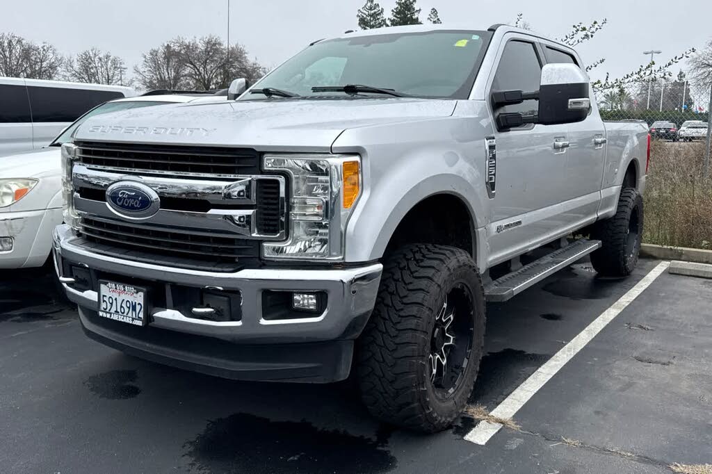 2017 Ford F-250 Super Duty XLT Crew Cab 4WD