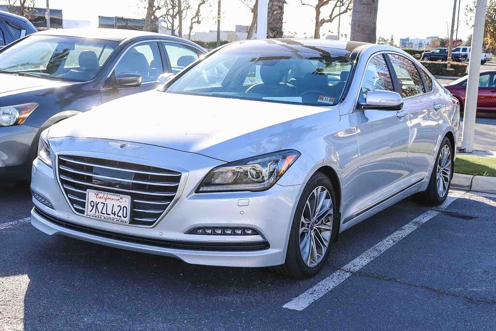 2016 Hyundai Genesis 3.8 RWD