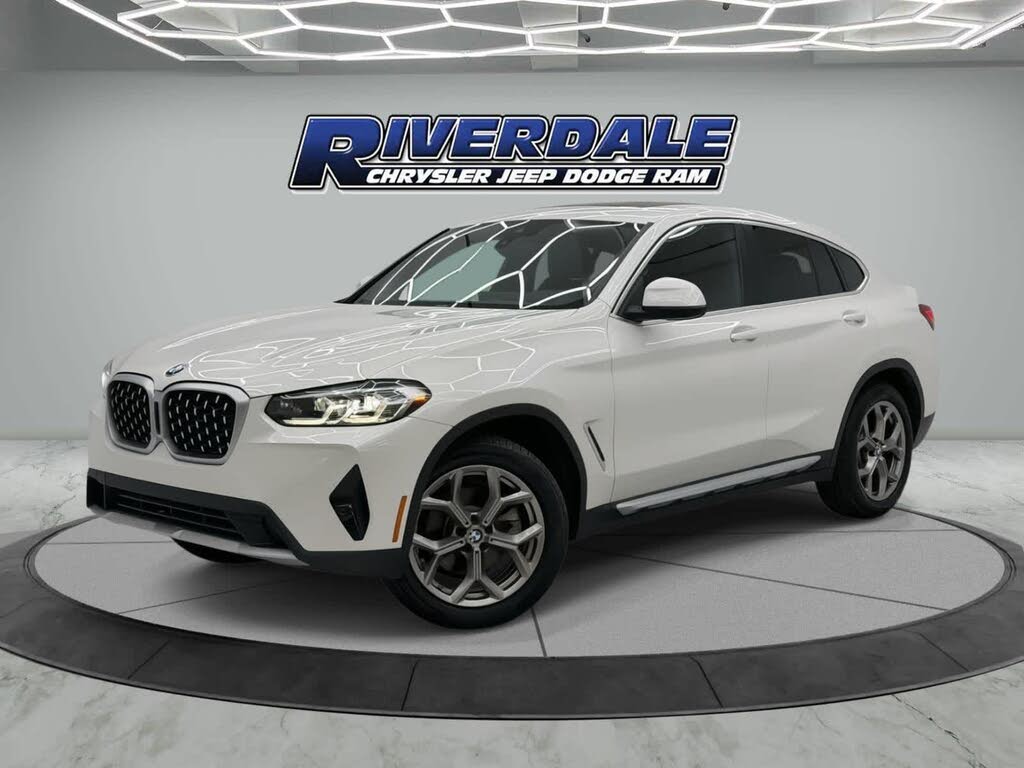 2022 BMW X4 xDrive30i AWD