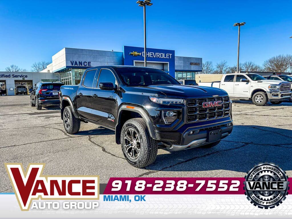 2023 GMC Canyon AT4 Crew Cab 4WD
