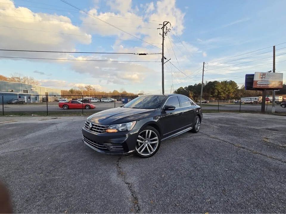 2017 Volkswagen Passat R-Line