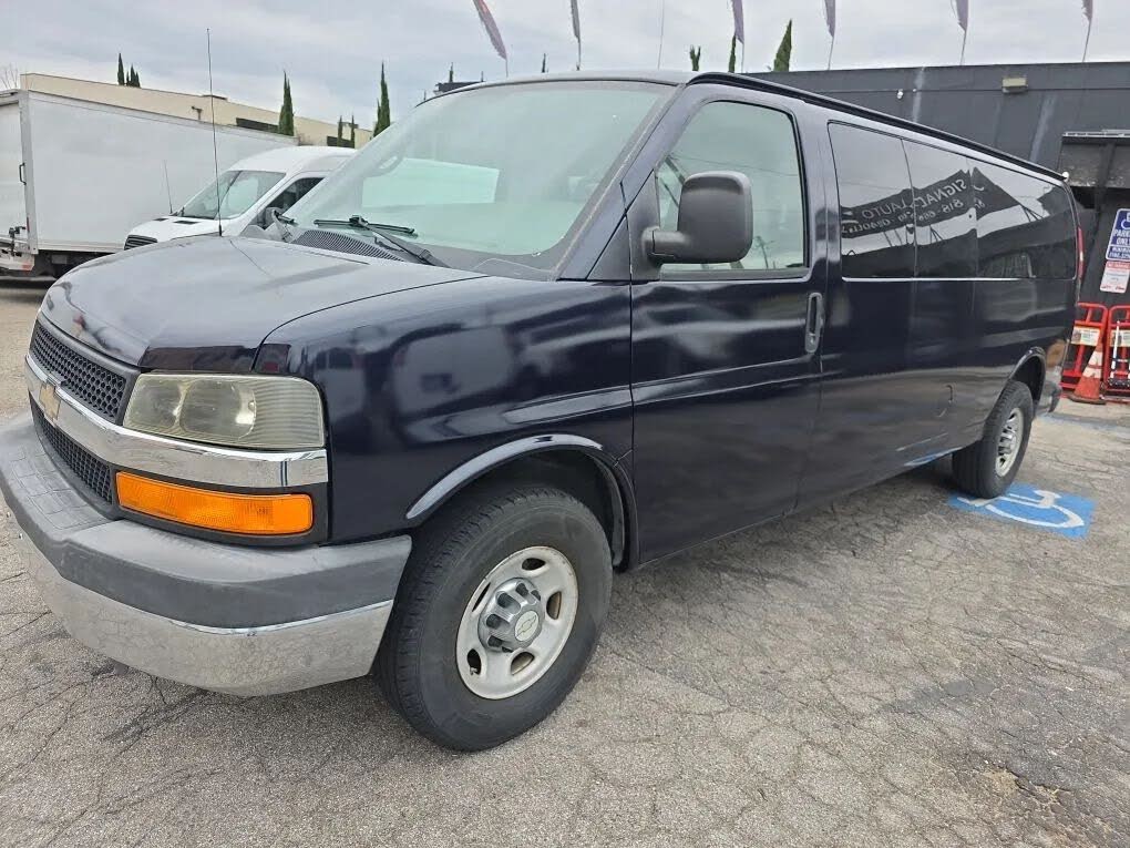 2011 Chevrolet Express 3500 1LT Extended RWD