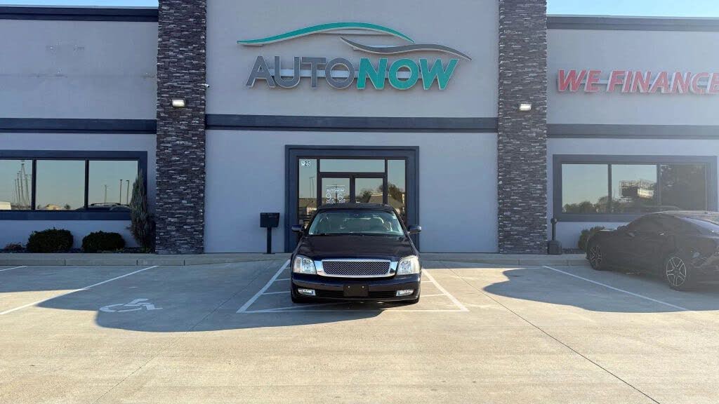 2005 Cadillac DeVille DTS Sedan FWD