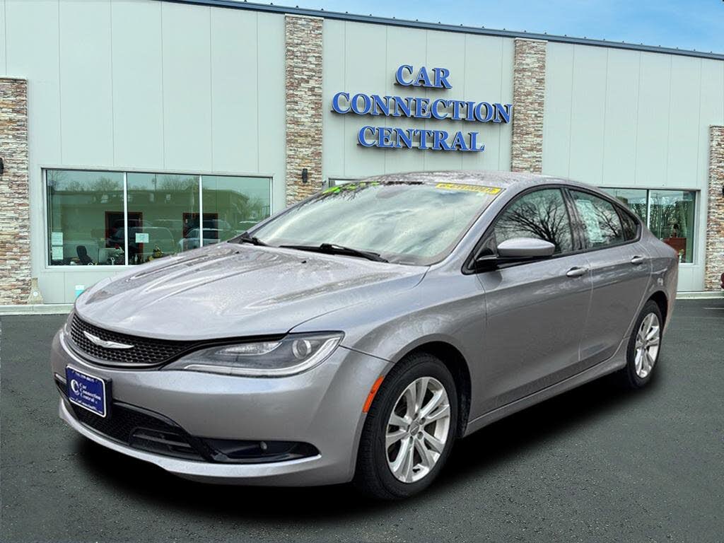 2015 Chrysler 200 S Sedan FWD