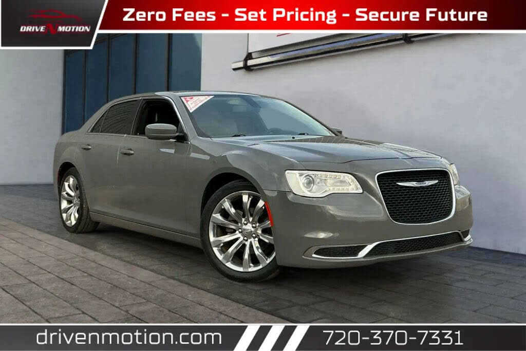 2019 Chrysler 300 Touring L RWD