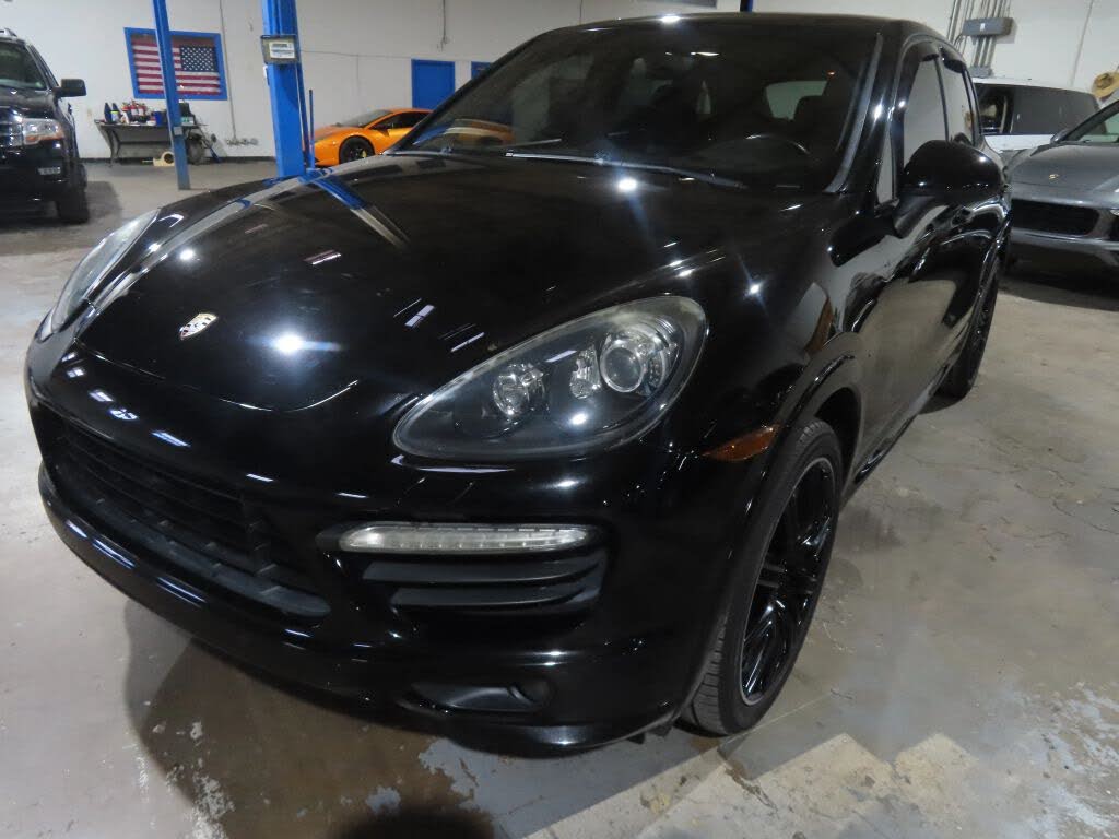 2013 Porsche Cayenne GTS AWD