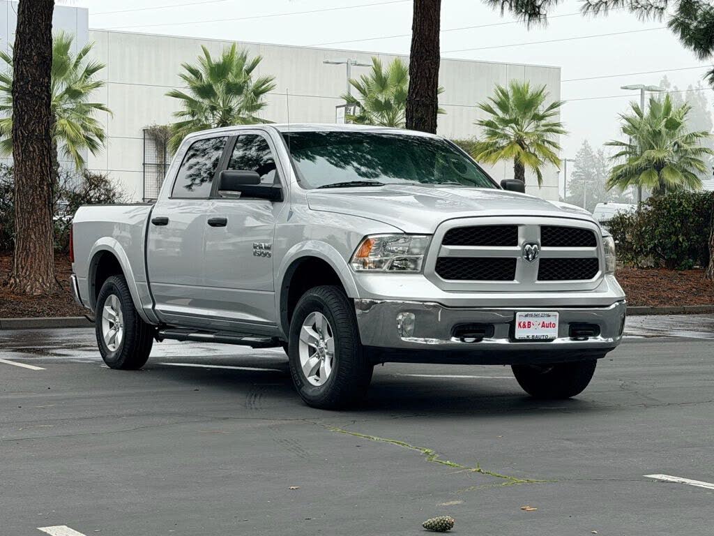 2013 RAM 1500 SLT Crew Cab 4WD