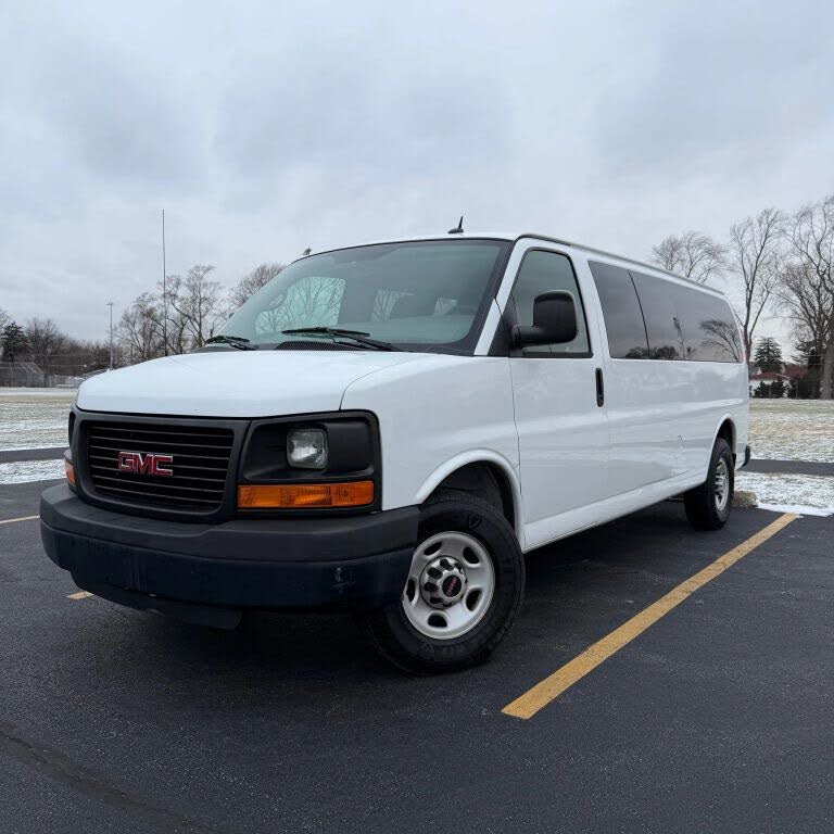 2015 GMC Savana LS 3500