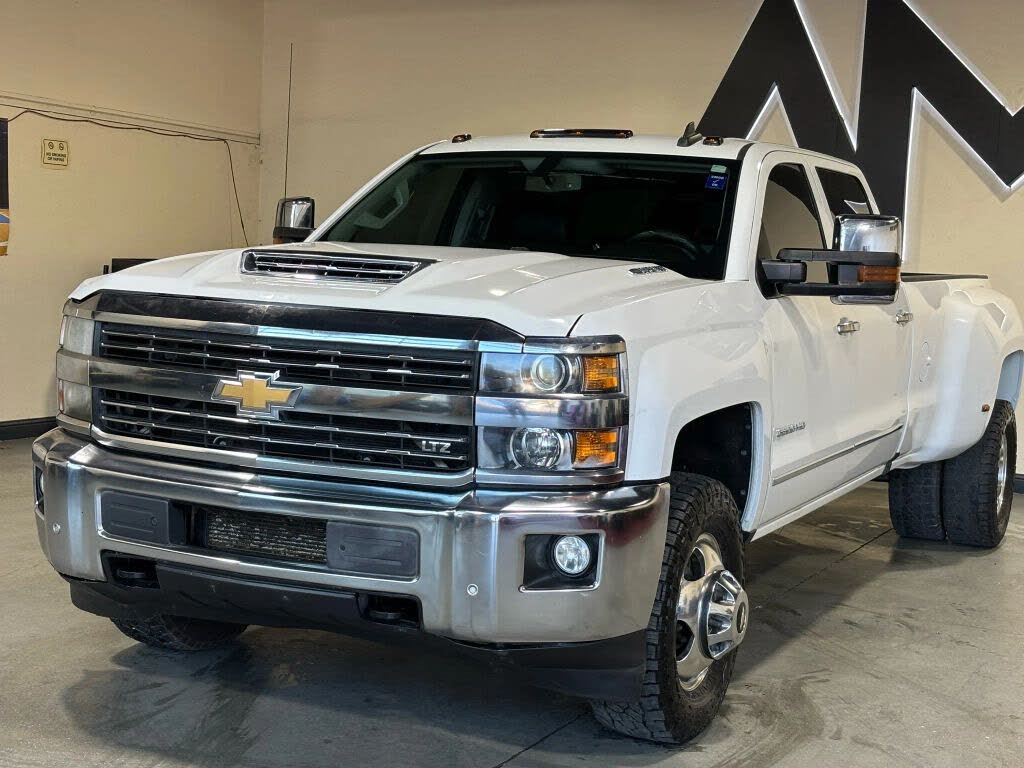 2017 Chevrolet Silverado 3500HD LTZ Crew Cab LB 4WD