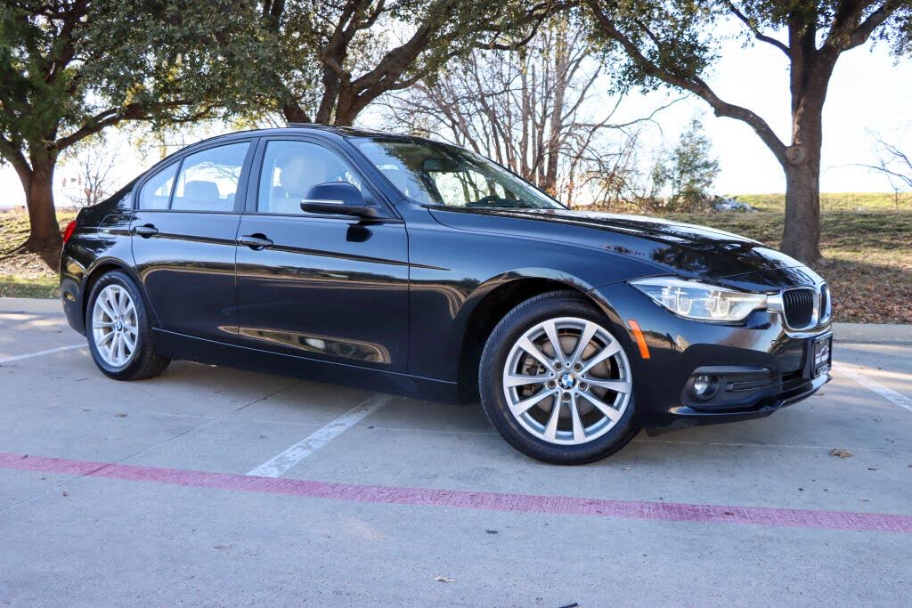 2018 BMW 3 Series 320i Sedan RWD