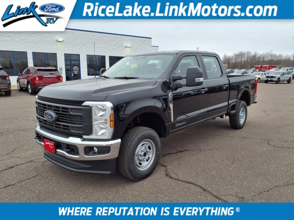 2025 Ford F-250 Super Duty XL Crew Cab 4WD