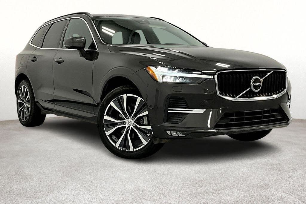 2022 Volvo XC60 B5 Momentum AWD