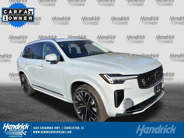 2025 Volvo XC90 B5 Plus Bright Theme 7-Passenger AWD