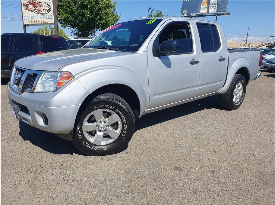 2013 Nissan Frontier SV Crew Cab 4WD
