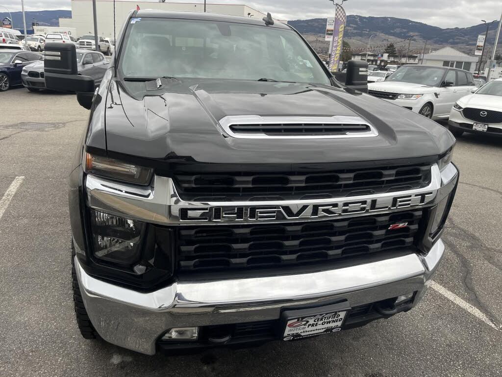 2022 Chevrolet Silverado 3500HD LT Crew Cab 4WD
