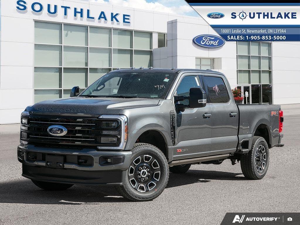Ford F-250 Super Duty Platinum Crew Cab 4WD 2026
