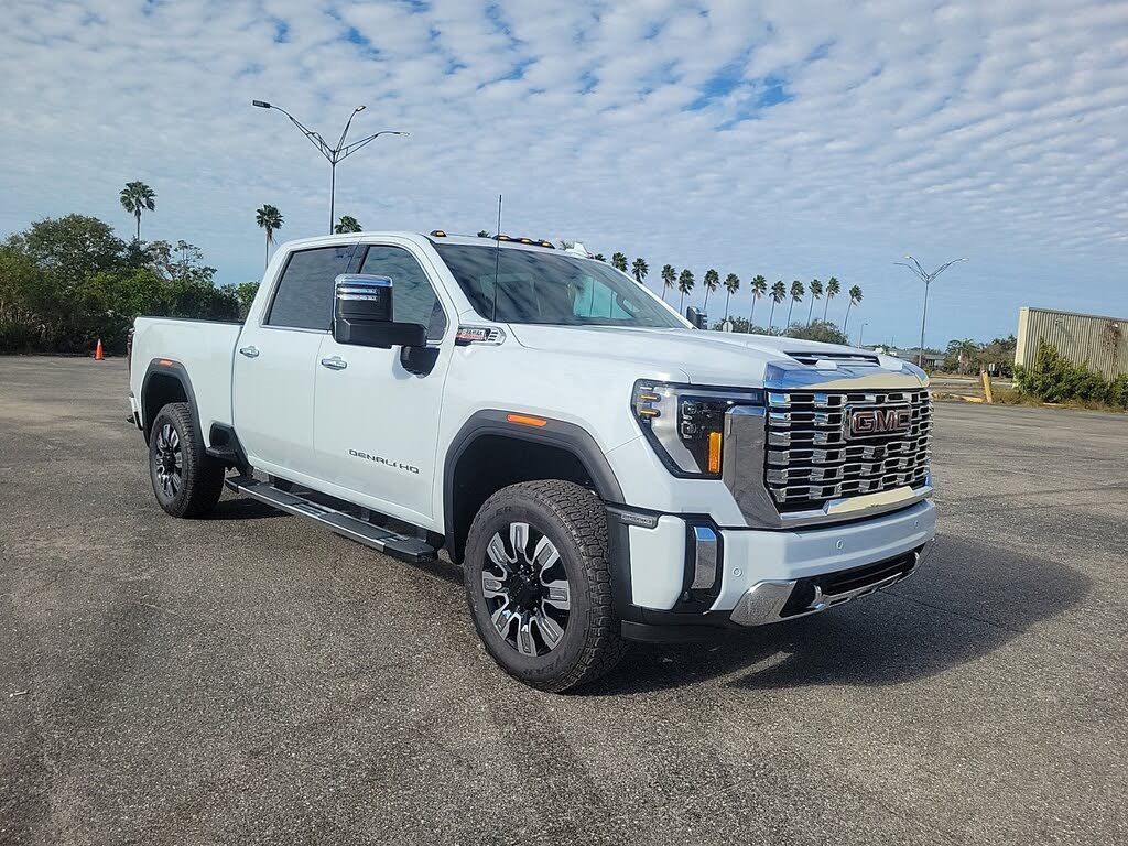 2026 GMC Sierra 2500HD Denali Crew Cab 4WD