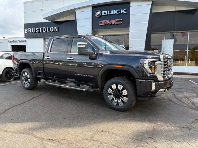 2026 GMC Sierra 3500HD Denali Crew Cab 4WD