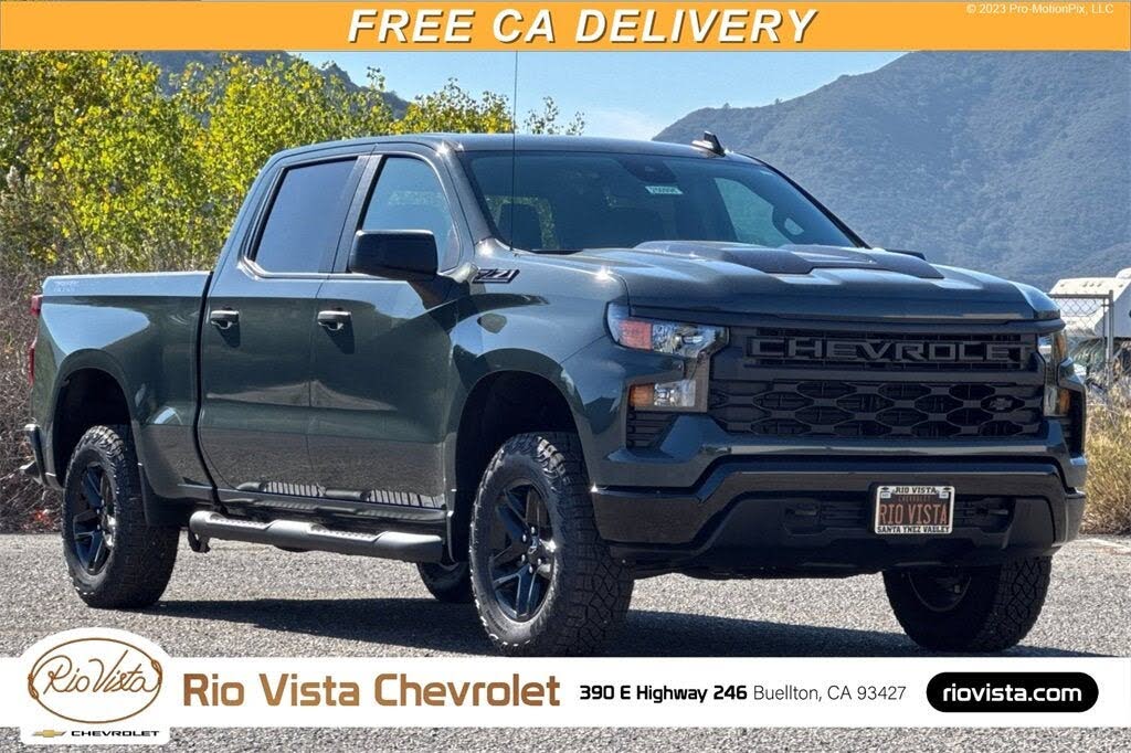 2025 Chevrolet Silverado 1500 Custom Trail Boss Crew Cab 4WD