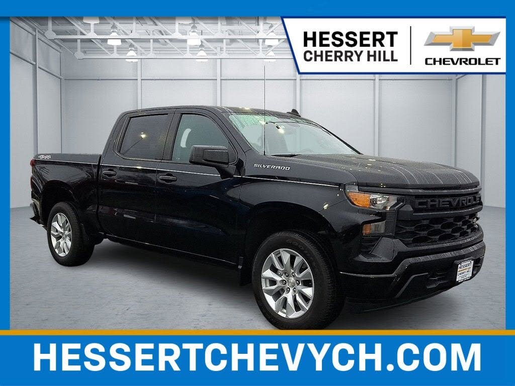 2022 Chevrolet Silverado 1500 Custom Crew Cab 4WD