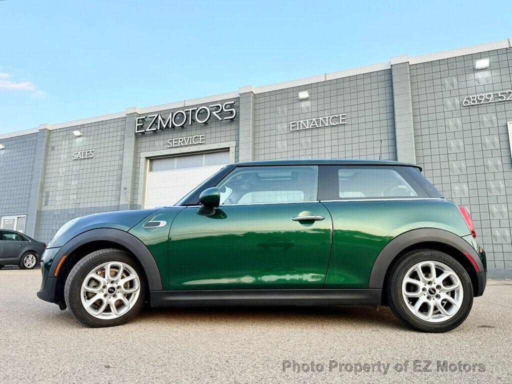 MINI Cooper 2-Door Hatchback FWD 2016