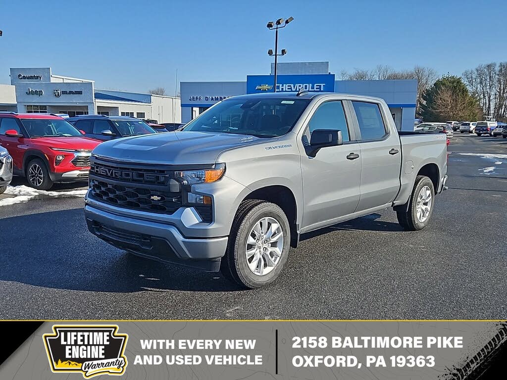 2026 Chevrolet Silverado 1500 Custom Crew Cab 4WD