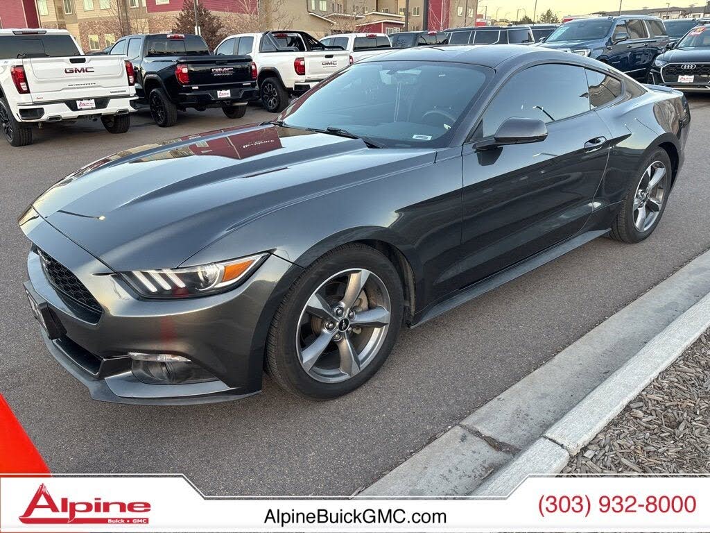 2017 Ford Mustang EcoBoost Coupe RWD