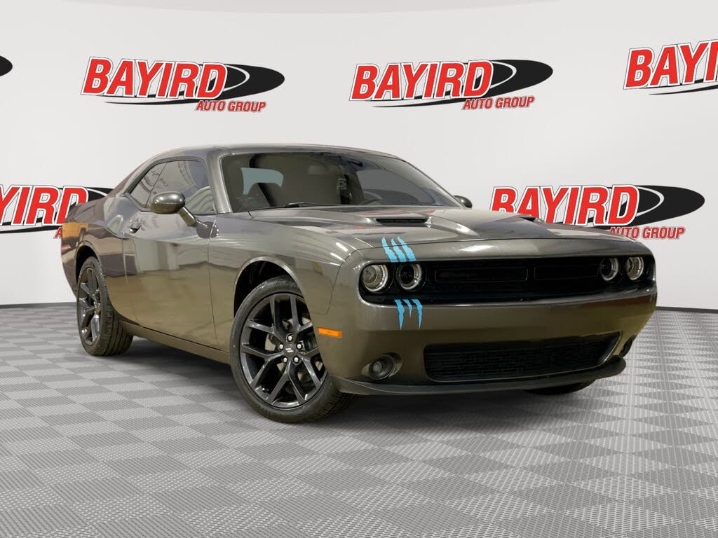 2021 Dodge Challenger SXT RWD