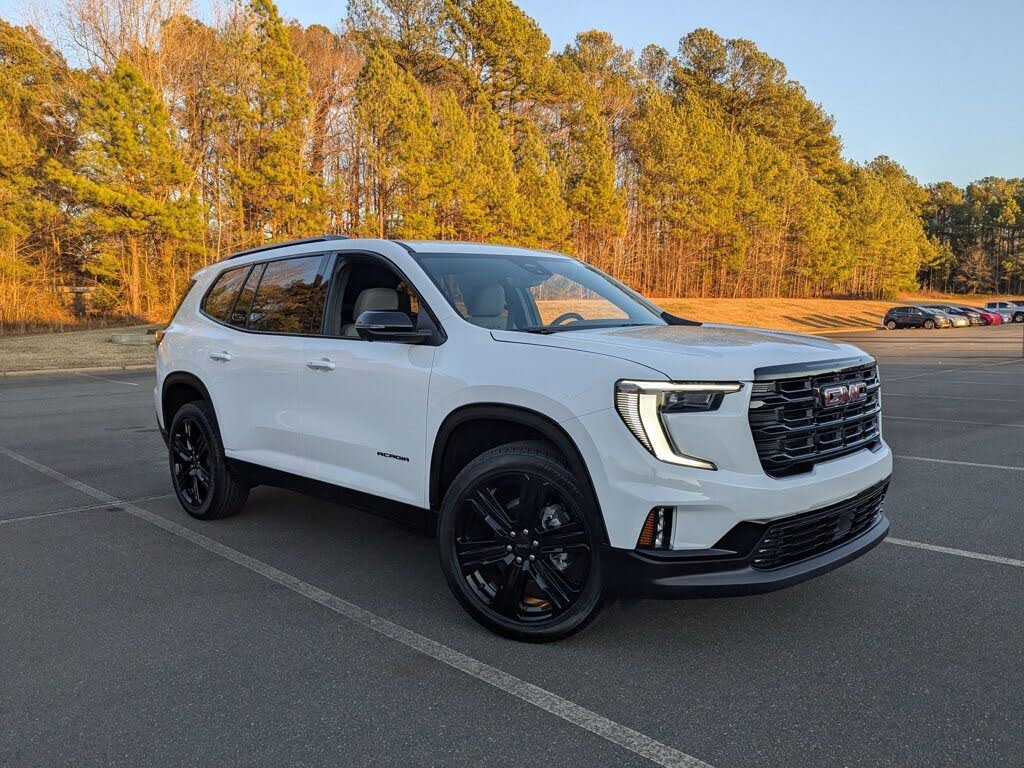 2026 GMC Acadia Elevation FWD