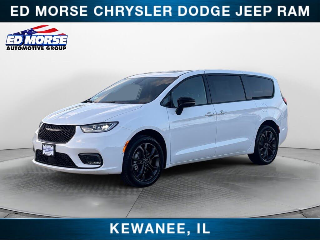 2026 Chrysler Pacifica Select AWD