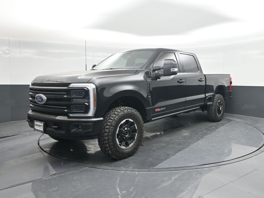 2026 Ford F-250 Super Duty Platinum Crew Cab 4WD
