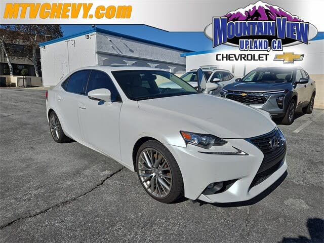 2016 Lexus IS 200t RWD