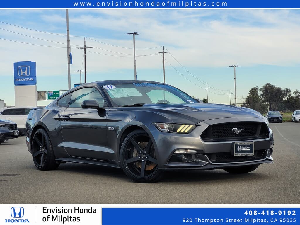 2017 Ford Mustang GT Coupe RWD