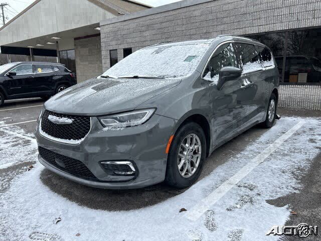2021 Chrysler Pacifica Touring FWD