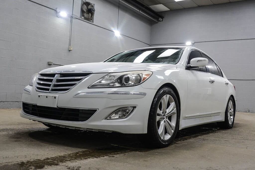 2013 Hyundai Genesis