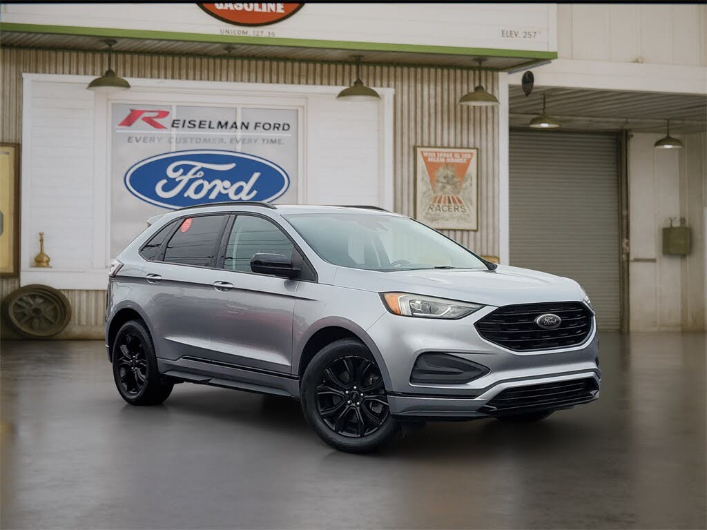2022 Ford Edge SE AWD