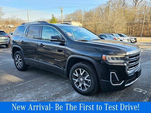 2023 GMC Acadia SLT FWD