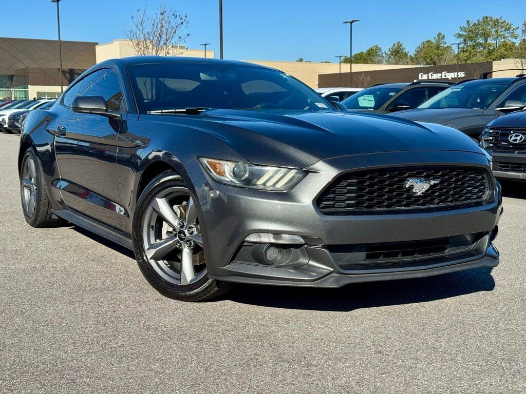 2016 Ford Mustang V6 Coupe RWD